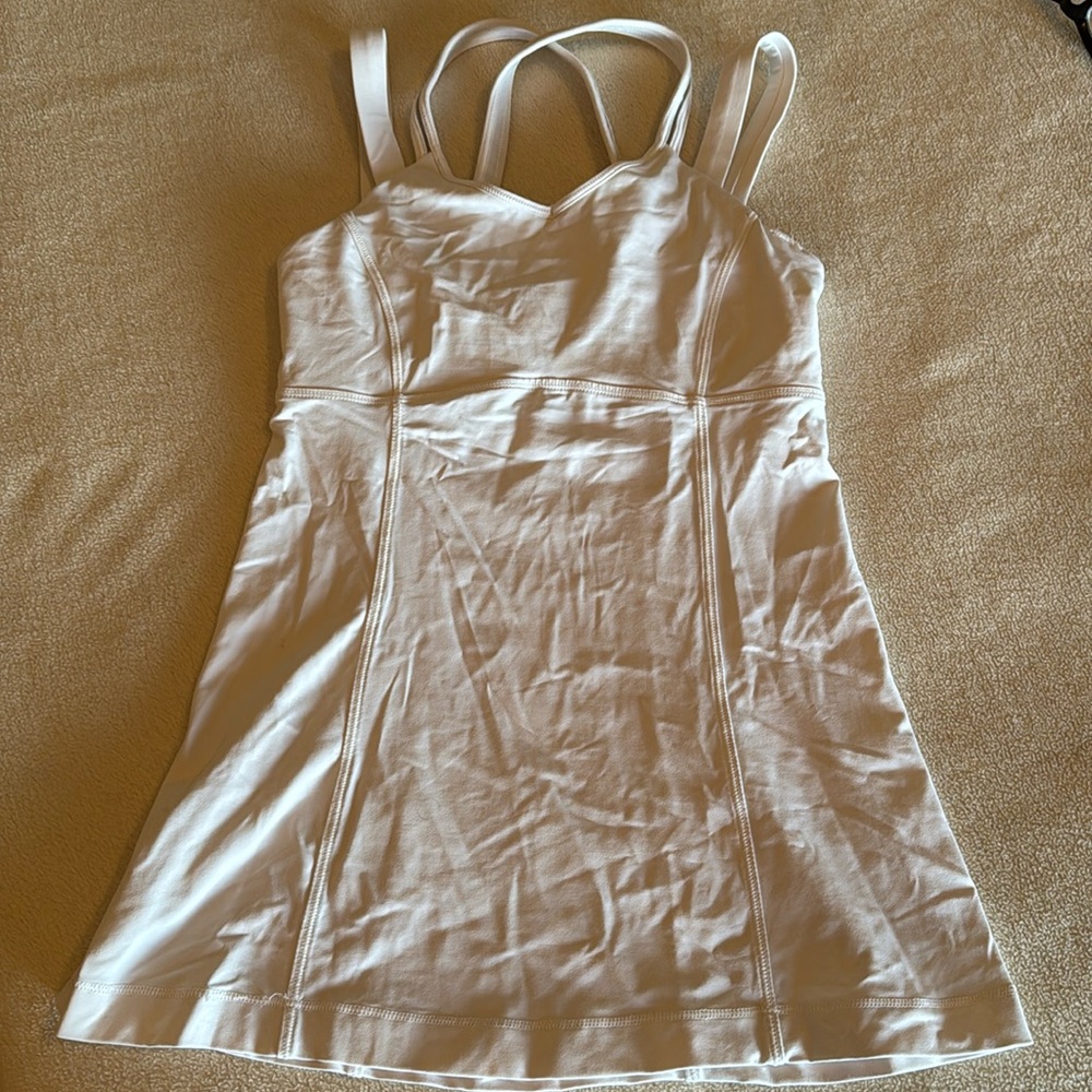 Lululemon White workout bra tank 4